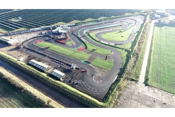 Ellough Park Raceway slide 2