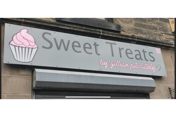 Sweet Treats by Gillian Pitcaithly  slide 1
