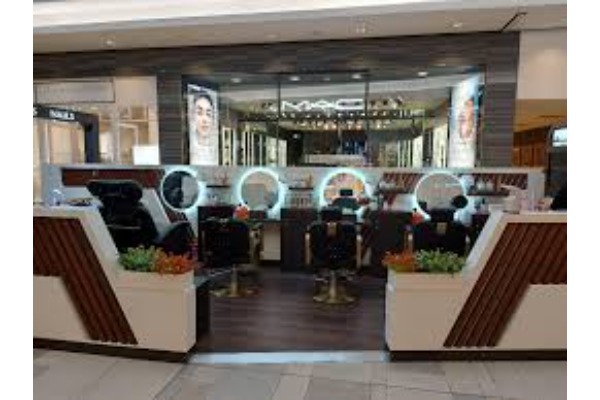 Prime Beauty Lounge slide 1